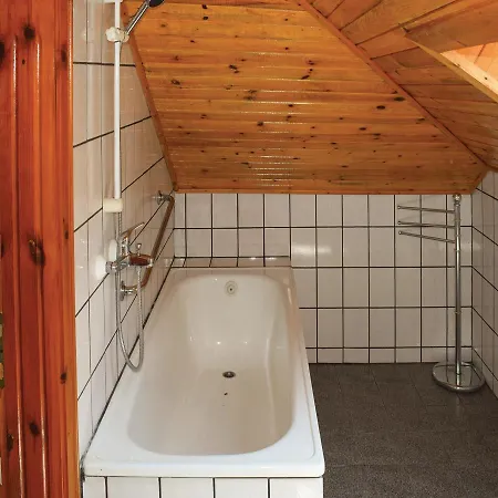 Сasa de vacaciones Six-bedroom Holiday In Village *